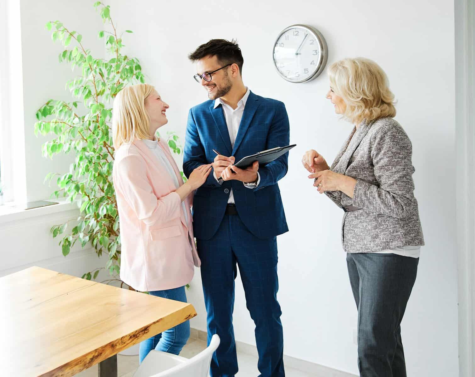 couple house property agent home estate rea busine 2023 11 27 05 35 10 utc